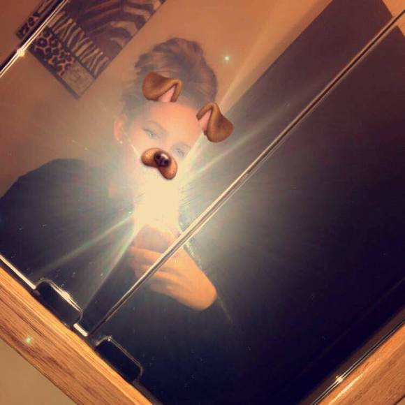 Meet your Posher, Gabrielle - Picture 1 of 1